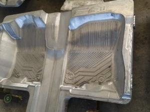 汽車腳墊模具生產廠家